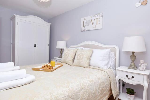 Three Bedroom Apartment By Beautiful Park London Exterior foto