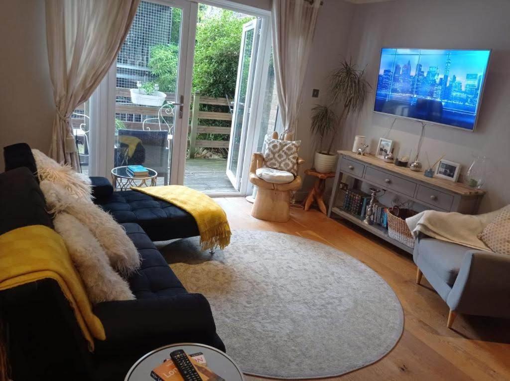 Three Bedroom Apartment By Beautiful Park London Exterior foto
